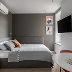 Smart Center Apartment *