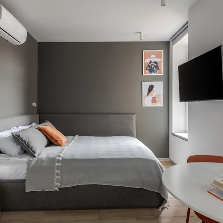 Smart Center Apartment *