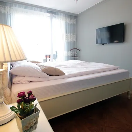 Smart Center Apartment *